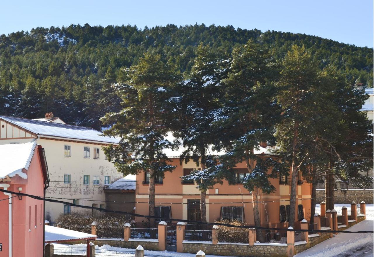 西扎酒店 布龙查莱斯 外观 照片